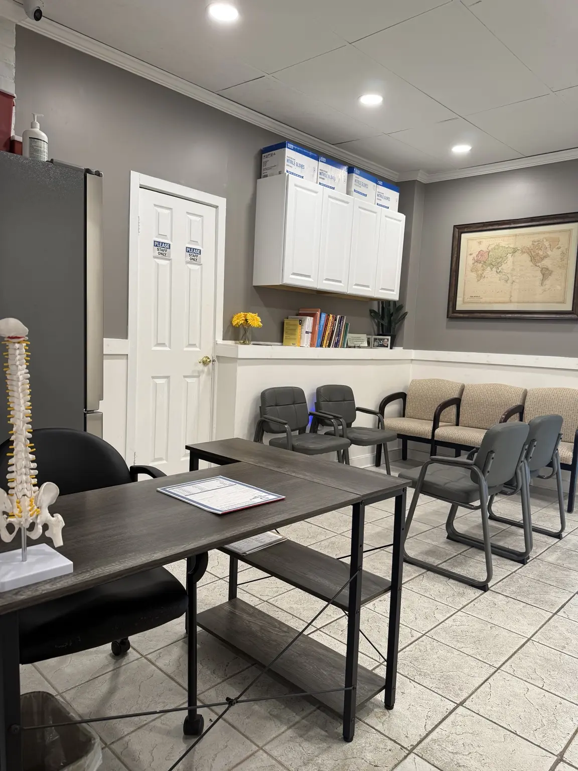 Specialist reception and consultation room